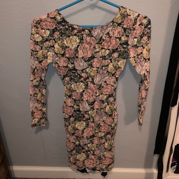 Flowery Open Back Dress - Picture 1 of 3